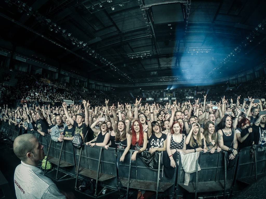 paparoach tweet picture