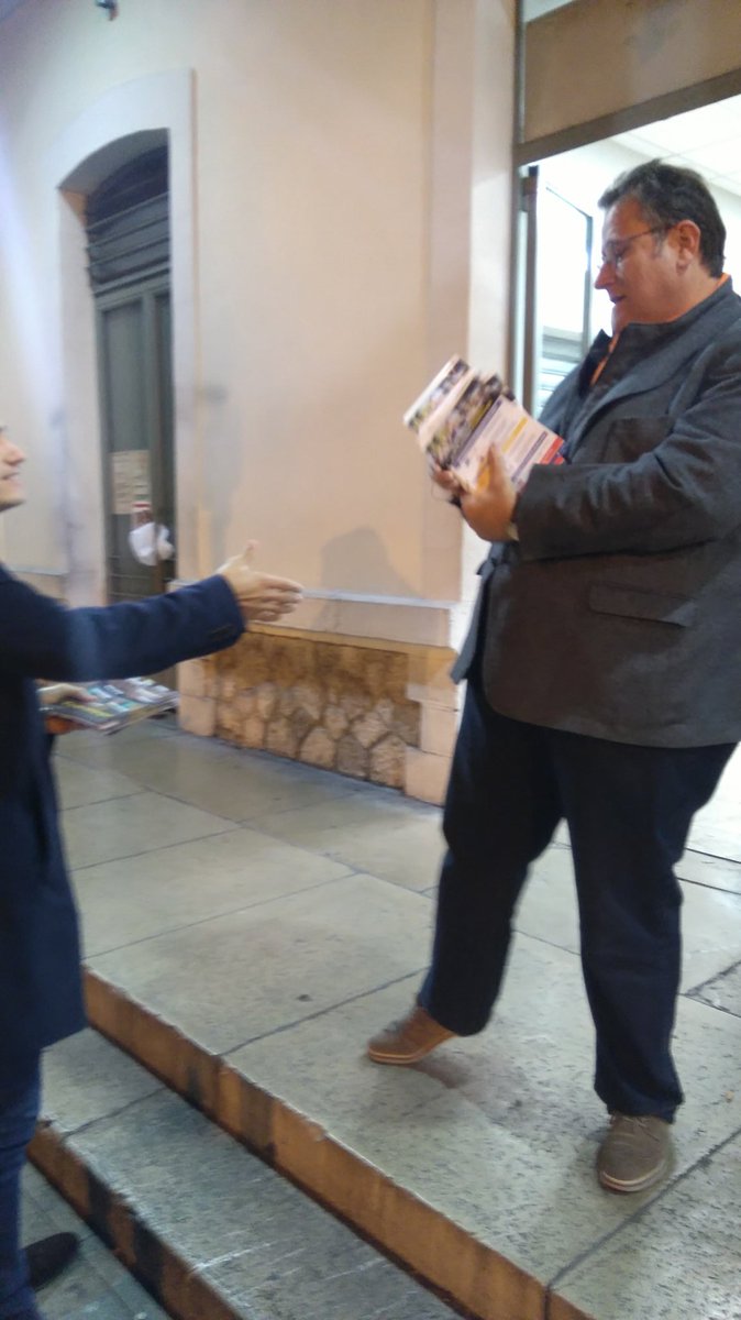 Speedy06200's tweet photo. L'avenir de la région appartient à ceux qui se lèvent tôt l'#UDI06 rejoint le #Modem06  gare Riquier #Cavachanger https://t.co/RiWkdypeUd