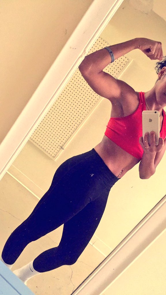 tiesharae_'s tweet photo. Slow progress is still progress ,, back on it 💪🏽💪🏽 #ImmaGetThere https://t.co/1a4HhjCY9N