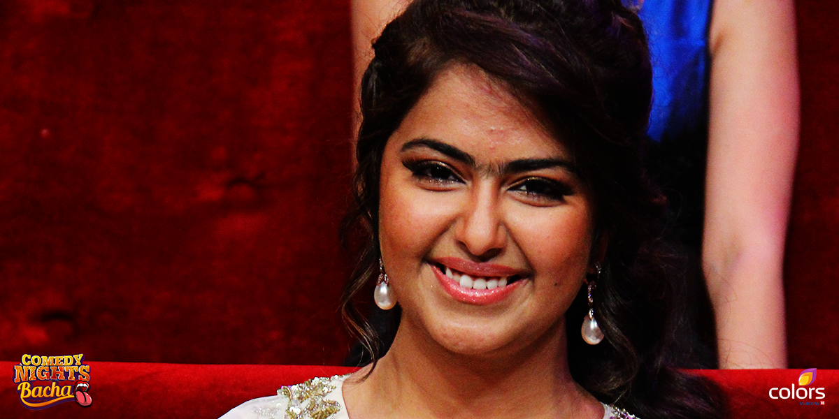 KasamOnColors_'s tweet photo. Look! Roli from Sasural Simar Ka is in the house. Watch beautiful @meavikasgor this Sat on #ComedyNightsBachao. https://t.co/fqYpMAYwtt