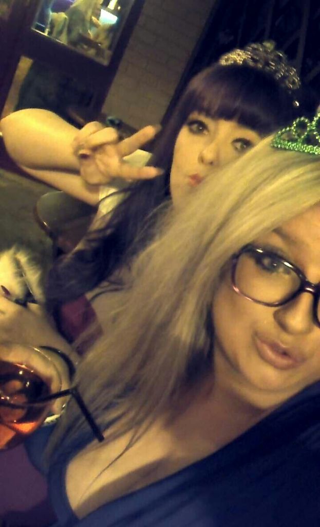 gharveywilliams's tweet photo. Last weekend with my cuties @ajhand1 @Chelseaaa19 https://t.co/3nPy8eBpyL
