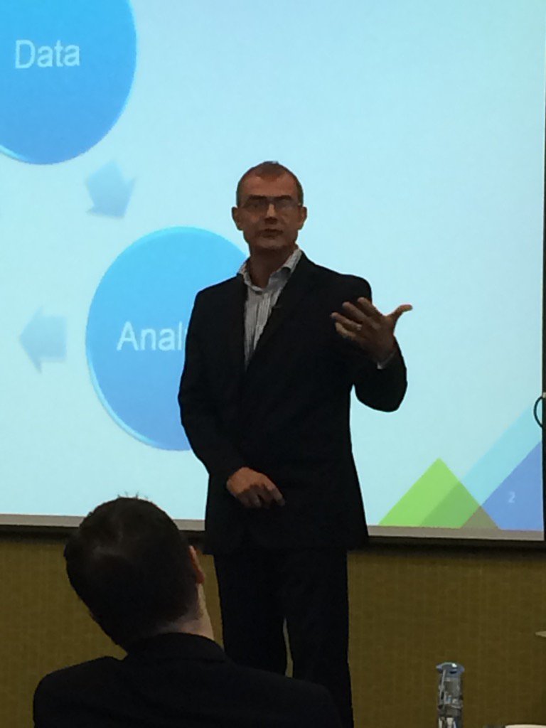 timcwadey's tweet photo. #ITbyWire @VMware @Simon Townsend "it's all about Apps" but "Infrastructure is a key enabler @LogicalisUK https://t.co/6ZUwyBzJ01