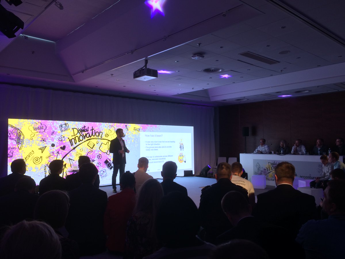 NesteGlobal's tweet photo. Mika Hyötyläinen from #Neste rocking the stage before the final pitches start! #ADIC15 #slush15 https://t.co/QfsicLAPoy