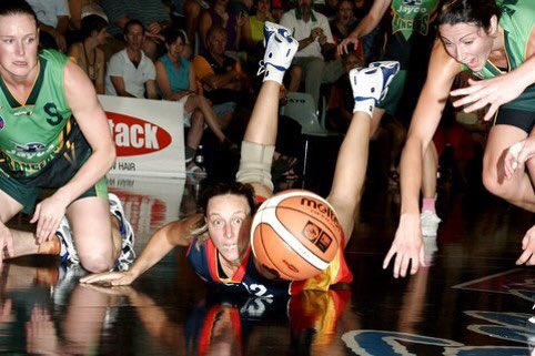 TownsvilleFire's tweet photo. Who is the Fire’s greatest ever power forward? Have your say via the @TSV_Bulletin poll: https://t.co/OYO6AftRMD https://t.co/nzip5Zop4I