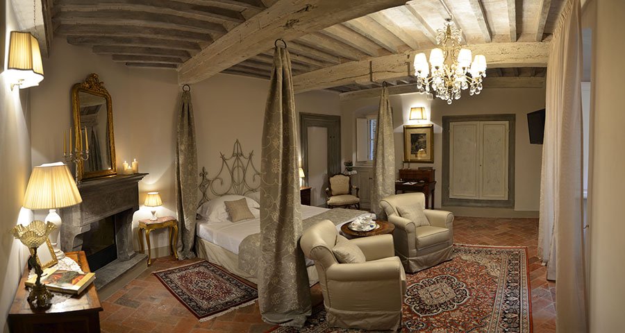 dimoredepoca's tweet photo. Nel cuore di #Cortona, un'antica casa di famiglia è diventata un B&amp;B di lusso https://t.co/53yzZjBjeu #Toscana https://t.co/GP8T3EOlXp
