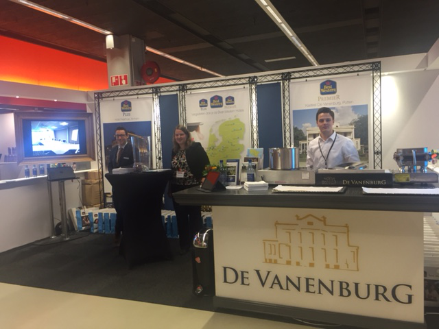 Bezoek ons vandaag op #MSLive15 in stand 23. Namens @DeVanenburg en <a href="/hotelhaarhuis/">Hotel Haarhuis</a> verse stroopwafels &amp; prijsvraag!