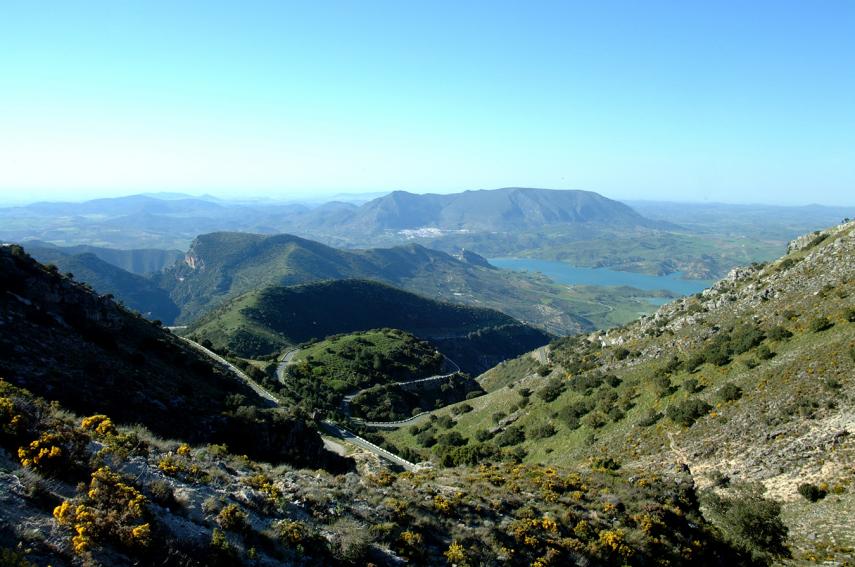 La Sierra de #Cádiz, quinta maravilla natural del mundo por encima de las Seychelles lavozdelsur.es/la-sierra-de-c… #Jerez