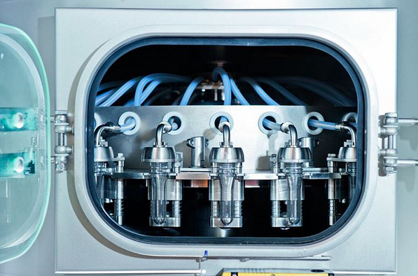 KronesAG's tweet photo. Discover the heart of our #Contipure! #throwbackthursday! #GermanBlingBling
https://t.co/s0CAwnFKnT https://t.co/wBmUUTiZut