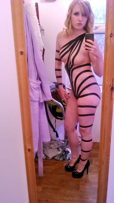 A little snap of what I was shooting yesterday! #blacktapeproject #blacktape https://t.co/E5Of3f5zWD<a href="/tag/blacktapeproject"class="tags"><span>#blacktapeproject</span></a><a href="/tag/blacktape"class="tags"><span>#blacktape</span></a>