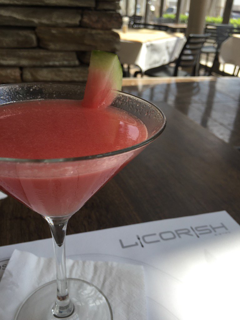 AmandaAlvesLife's tweet photo. Love this place ❤️@LicorishBistro @rchitukutuku https://t.co/tcbpLZDu59