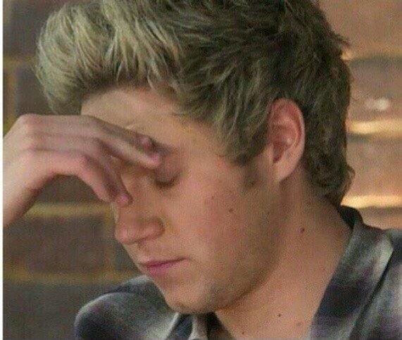 #1DayUntilMITAM
Я ВСЕ ЕЩЕ НЕ ОТОШЛА ОТ ДМД 
КАКАЯ РЕЧЬ МОЖЕТ ИДТИ ОБ ЦЕЛОМ АЛЬБОМЕ?!