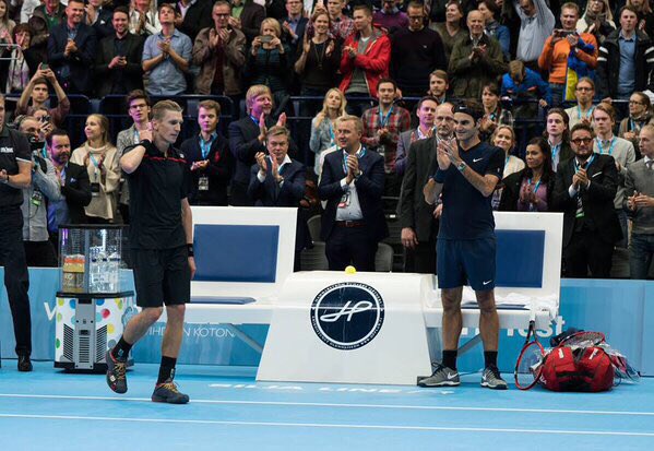 rogerfederer's tweet photo. Some more impressions from an unforgettable night in Helsinki https://t.co/kiCpcap0Qk