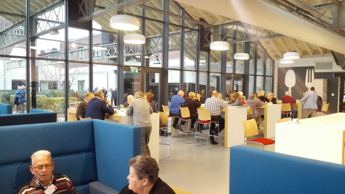 Gisteren geslaagde middag met bewonerscommissies en Otto Willemsen over duurzaamheid <a href="/Duurzaam4life/">Otto Willemsen</a> <a href="/Wonion_/">Wonion</a>