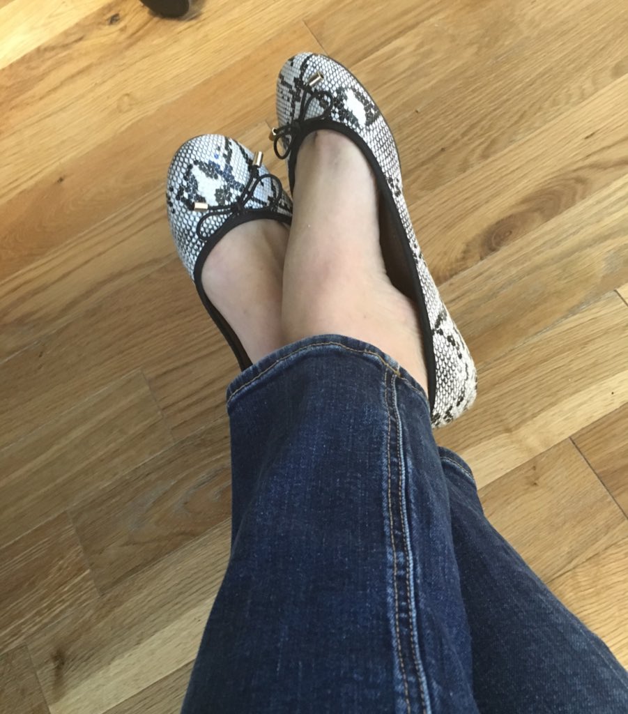 shargov's tweet photo. Flat shoes and jeans after a week of high heels and skirt #yes #startuplife #biisrael15 #londontlvtech https://t.co/8Zl9HZpsAR