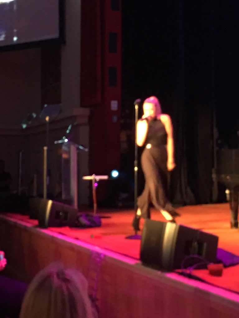 lauriekeith's tweet photo. Sing it @RachelPlatten!!!! #fightsong #ACDinner https://t.co/1EOdj0SdZR