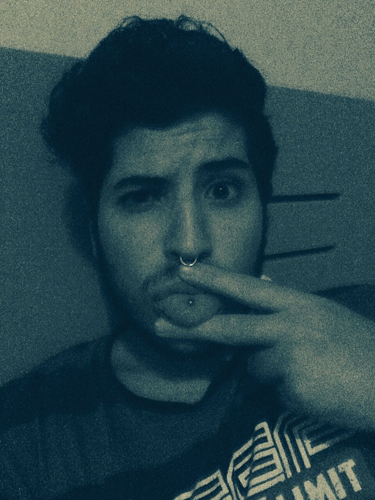 Tonigome's tweet photo. Buenos días!
 #ScreamQueens #AHSHotel #2YearsOfARTPOP https://t.co/UUAzVSC24A