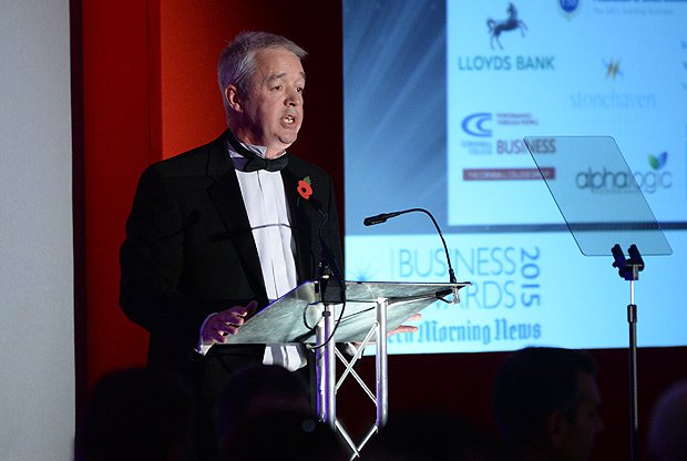 WMNNews's tweet photo. What a night! South West businesses celebrated at #WMNBizAwards 2015 at @SandyParkExeter https://t.co/WsGwBI3cO0 https://t.co/BNkLsCK57q
