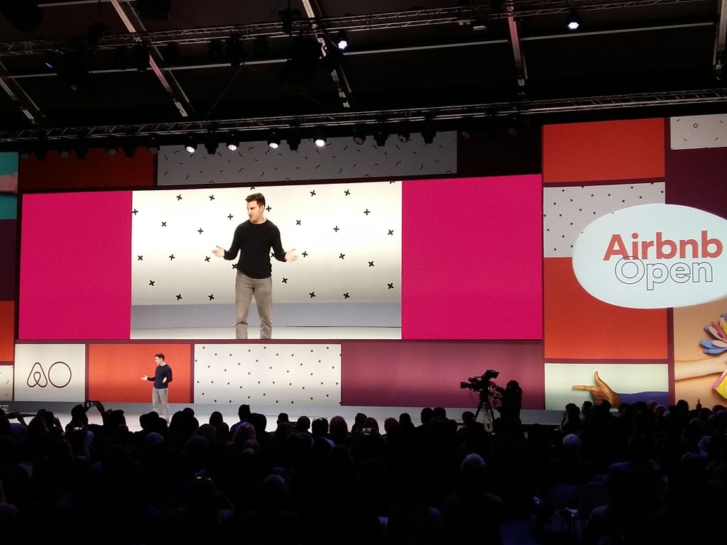 kobe_forever's tweet photo. Inspirational Brian Chesky + 110 nationalities under one roof #AirbnbOpen @Airbnb_uk @SMG_London https://t.co/IwuzXC0eez