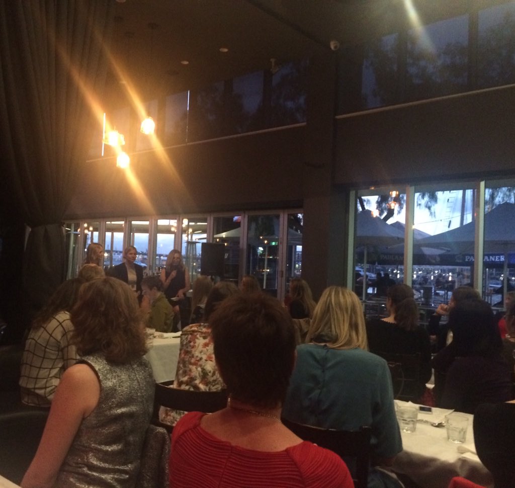 soumya_indurti's tweet image. Started with some #colour theory -&amp;gt; Q&amp;amp;A on #howtostartup &amp;amp; #lookingforexpertise @Tristonne #SVFF @SVFemFounders