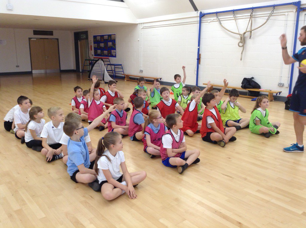 @Year4Layton tweet media