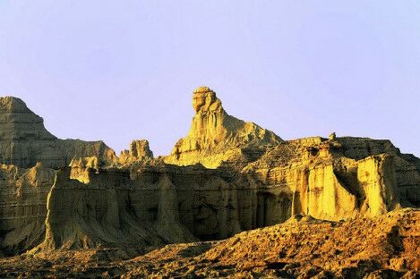 SanamZafran's tweet photo. #HingolNationalPark contains variety of birds,Wilde animals &amp; plants species n also #HingolRiver #BeautifulPakistan https://t.co/lKg5MbD0M4