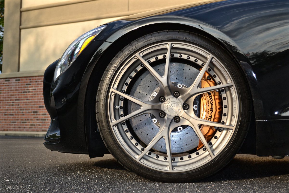 TD_TuningDrive's tweet photo. Goede morgen web!

Black Mercedes AMG GT on Velos Wheels
#velos #TuningDrive #ТюнингДрайв
https://t.co/jowmJ8Dsr4 https://t.co/juL6XoxRE6