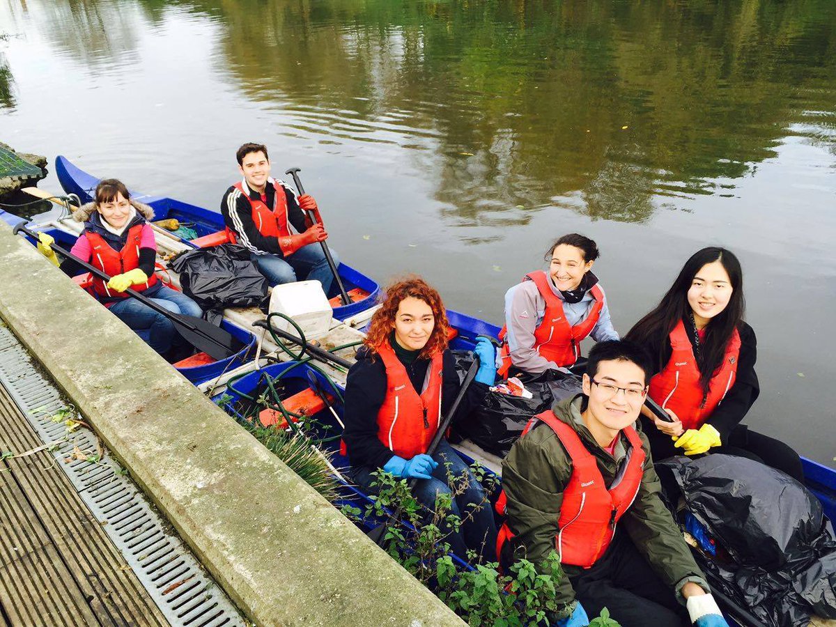 SquareMile_Intl's tweet photo. @DMUSquareMile volunteers picked lots of traffic cones, balls, bottles &amp; an ironing board from River Soar #DMUlocal https://t.co/SFIX8O3HCb