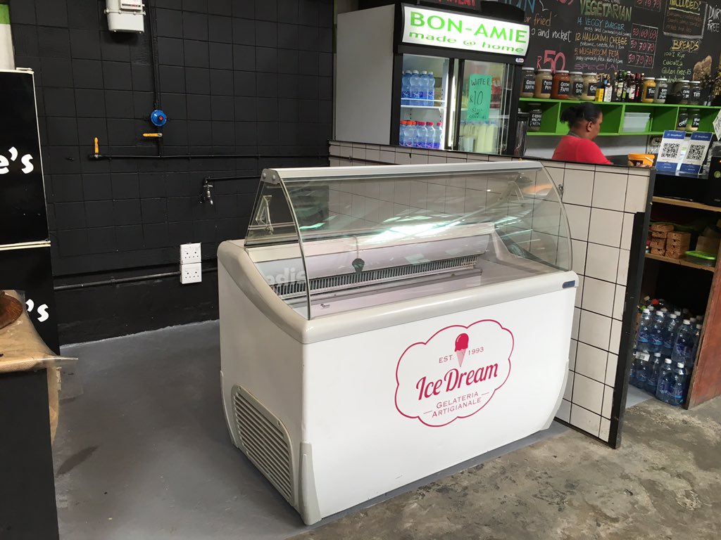 IceDreamZA's tweet photo. We've moved to a temp location close to the sound stage at @bayharbourmkt while we get our display freezer fixed ❤️ https://t.co/FyDxNQtvZe