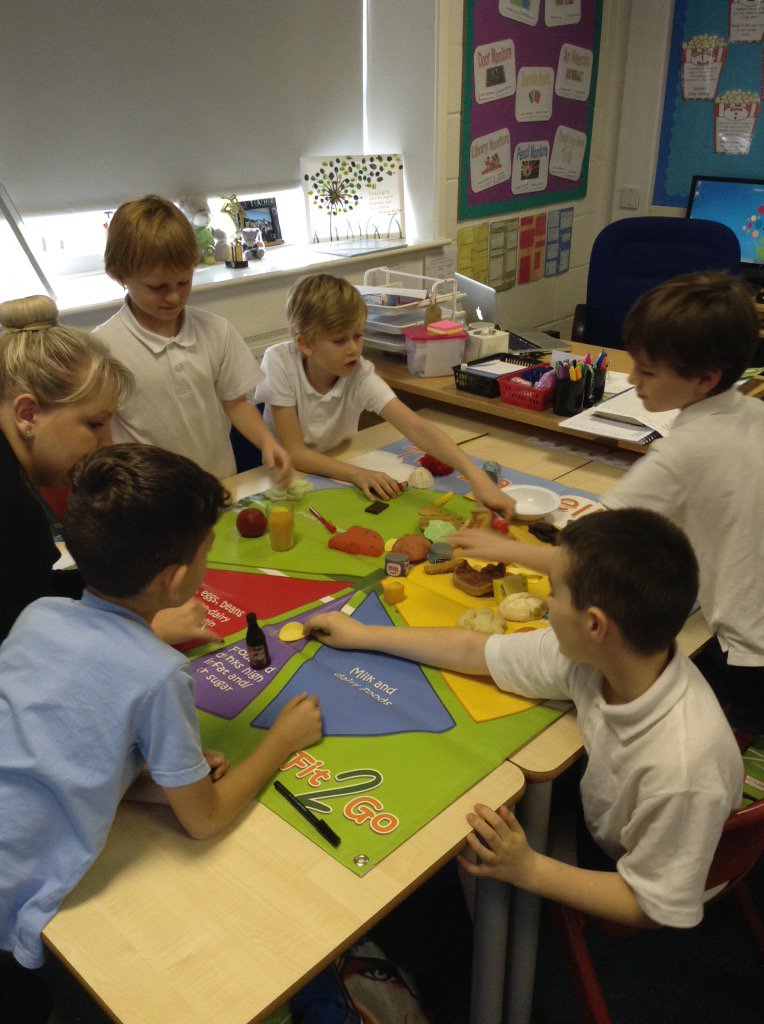 @Year4Layton tweet media