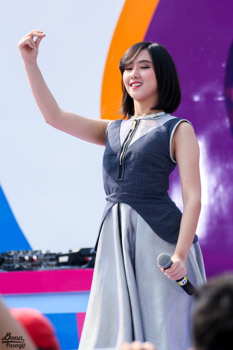 BonaPasogit_'s tweet photo. Hey kamu pujaan hatiku~ [@dhikeJKT48] at RCTI "dahSyat" special 2500 episode https://t.co/8Hx4d0bA2M