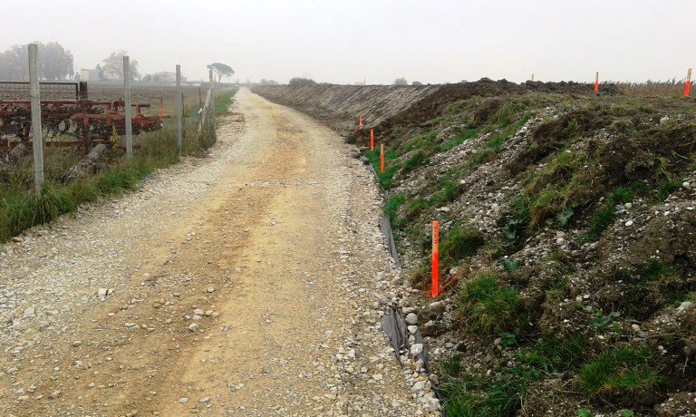 UlisseFIAB's tweet photo. Alcune foto del sopralluogo sul #cantiere dei 
nuovi tratti della ciclabile #Grado-#Monfalcone
#FVG #cicloturismo https://t.co/EBvH0NAcQs