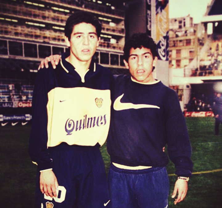 TuitterBostero's tweet photo. .@CATA_DIAZ18: "Soy un afortunado de haber jugado con Román y @carlitos3210. Son dos ídolos, hay que respetarlos". https://t.co/6tdiHYVwFe