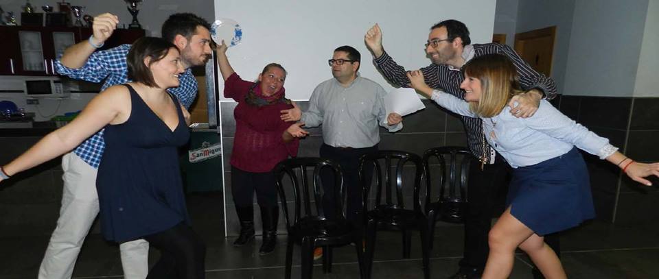 El grup de teatre "La Carcassa" de <a href="/FallaAalcazar/">Fallaangeldelacazar</a> interpreten hui "Xiqueta per Déu" #teatrefallerTorrent