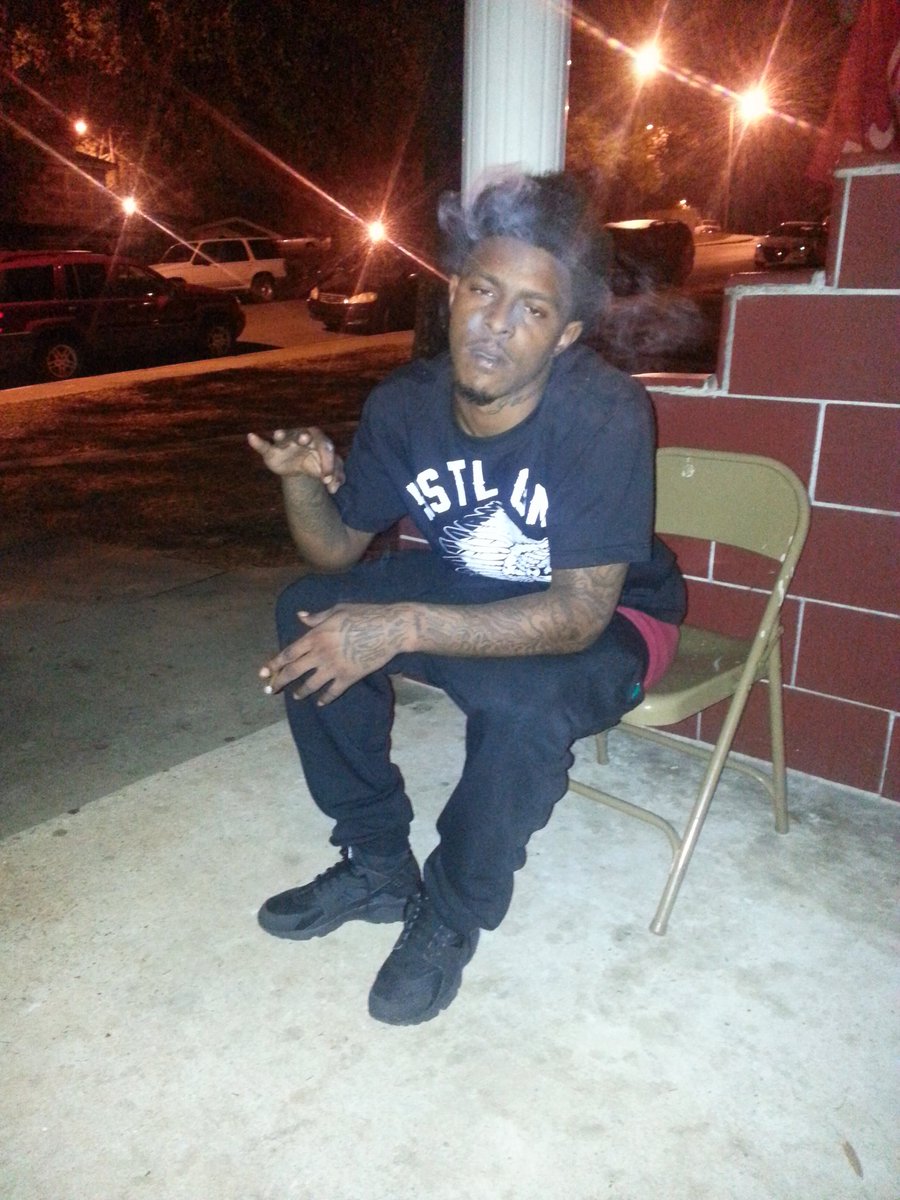 PaidNFull_94's tweet image. Rule #1Get the money first Rule #2 don't forget to get the money😏