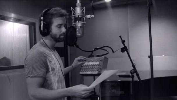 #EXCLUSIVA Hola <a href="/AlboranTeam/">Equipo Alborán</a>, ya podéis ver el clip de <a href="/pabloalboran/">Pablo Alborán</a> para  <a href="/PELNpelicula/">Palmeras en la Nieve</a> bit.ly/1Lbq52V