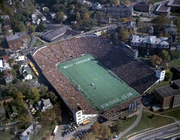 Here's the old "Jewel of the Mountains" for #throwbackthursday – cheering for IMC students on the team this weekend!