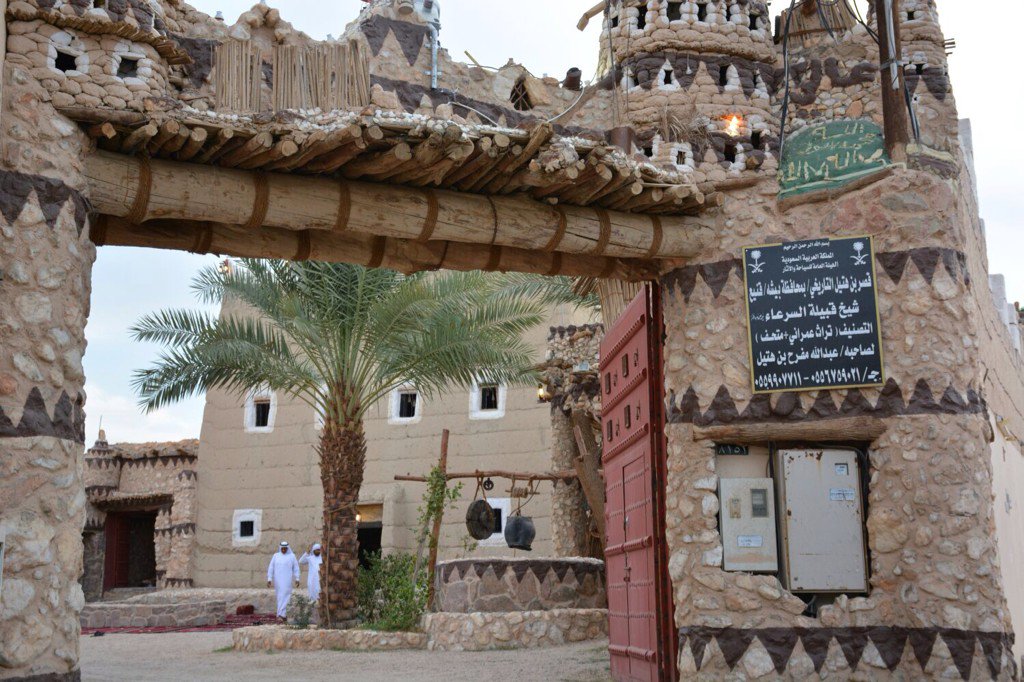 قصر بن هتيل التراثي On Twitter تشرفنا هذا اليوم بزيارة الشيخ ستر آل راكان لنا بقصر بن هتيل التاريخي Https T Co Aea2glvuas