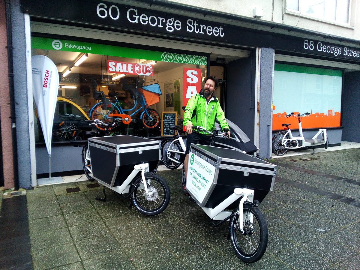 TheBikeSpace's tweet photo. Heading out #cargobike deliveries FLM Workshop @InvestPlymouth @PlymSocEnt @ESRC @DrCPettingerRD  @TamarGrowLocal https://t.co/ybXkHrGFaM
