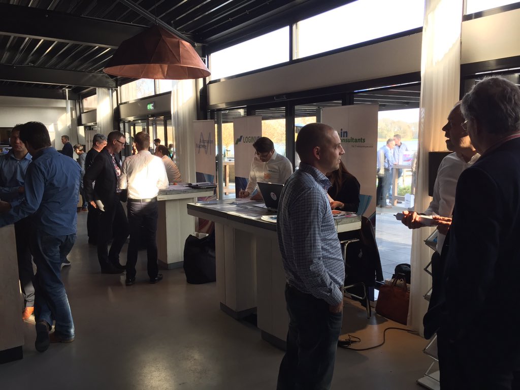 Just finished our Windows 10 presentation at #DesktopDestiny. Very inspirational!!!