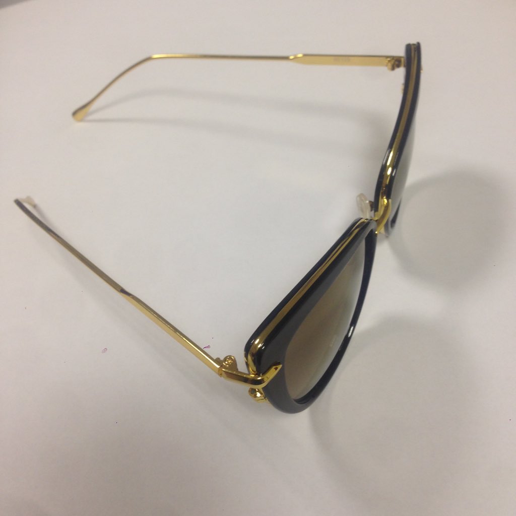 UrbanSoulStores's tweet image. Heatwave #SunRays #Radiation #HEATISREAL