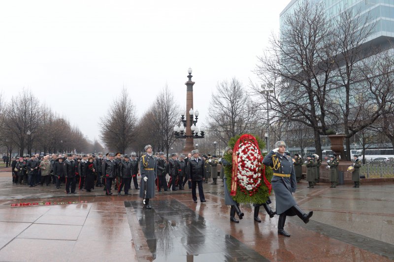 ofmvd_ru's tweet image. Россия – солдатам правопорядка, погибшим при исполнении служебного долга. #ветераны #память  veteran.mvd.ru/Novosti/item/6…