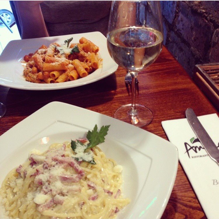 AmoreDennistoun's tweet image. Date night? Come to Amore D'Italia for a cosy dinner tonight! #datenight #amoreditalia #cosydinner #pasta