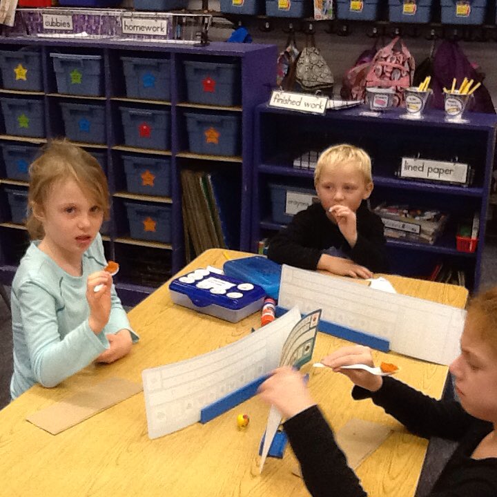 SS_Gr1's tweet photo. Tasting pumpkin https://t.co/Qp5zA2m1O1