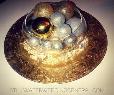 WildHoneyWed's tweet photo. Centerpiece for a #winterwedding. #simpleyetpretty https://t.co/ohZWYJu15O