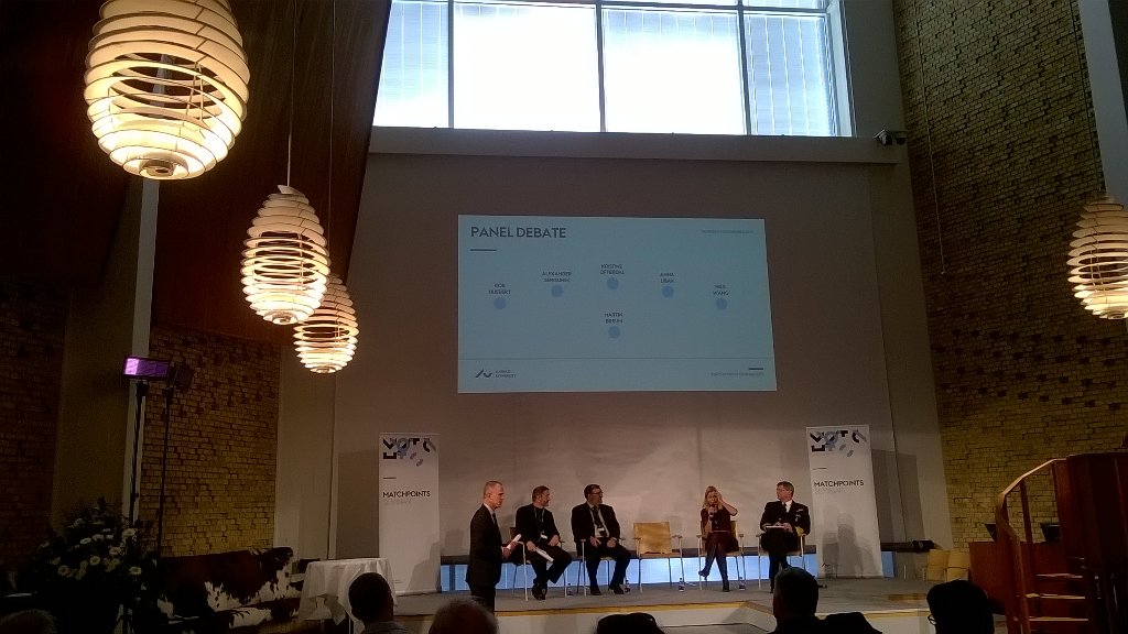 johannesriber's tweet photo. Finally some opposite views @AarhusUni #Matchpoints2015 #Arctic. Great debate. @NilsWang @libakAnna https://t.co/HeSgBRyEhs