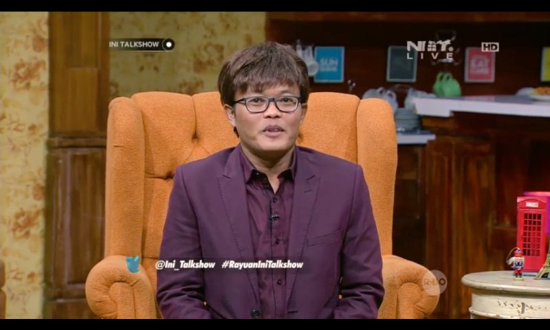 Aaja142Dewi's tweet photo. Yg punya rumah emang ganteng sich. Asekk @newsuleprikitiw @Ini_Talkshow @netmediatama #RayuanInitalkshow https://t.co/j4XSoHKAoE