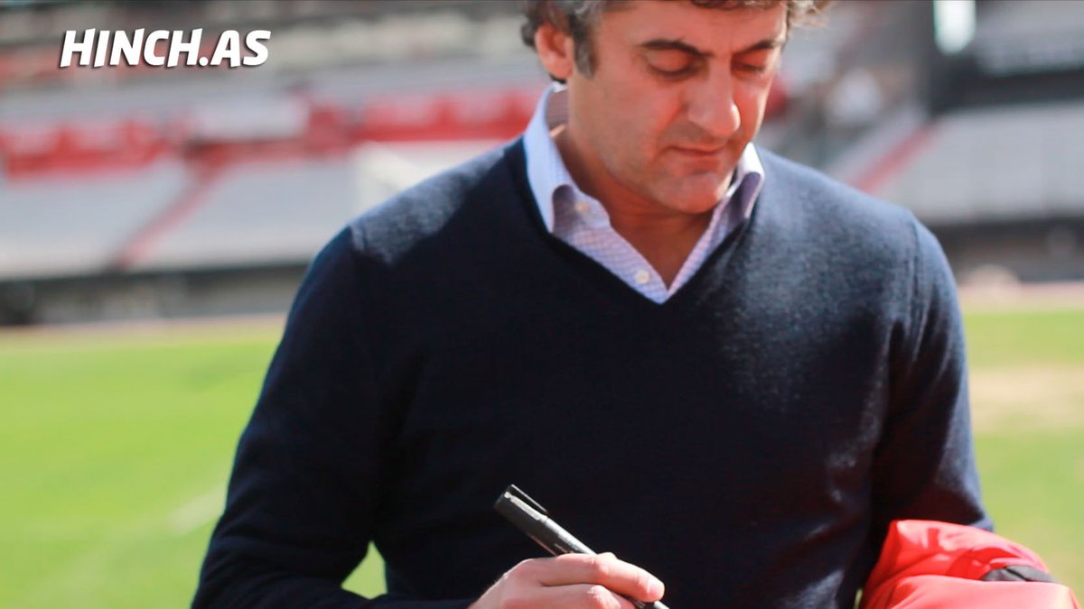 HinchasOK's tweet photo. #FelizCumpleEnzo - Dale RT a este tweet y ya estás participando por el buzo de #River autografiado por el Enzo. https://t.co/qdgnUZzuvj