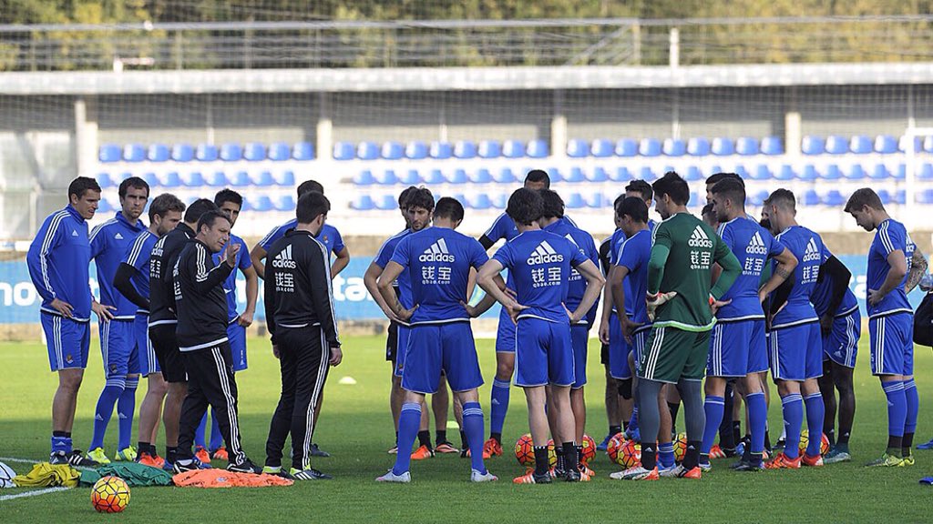 SergioCanales's tweet photo. Juntos sacaremos esto adelante! #Equipo 👊 https://t.co/YHVCGqqlB9