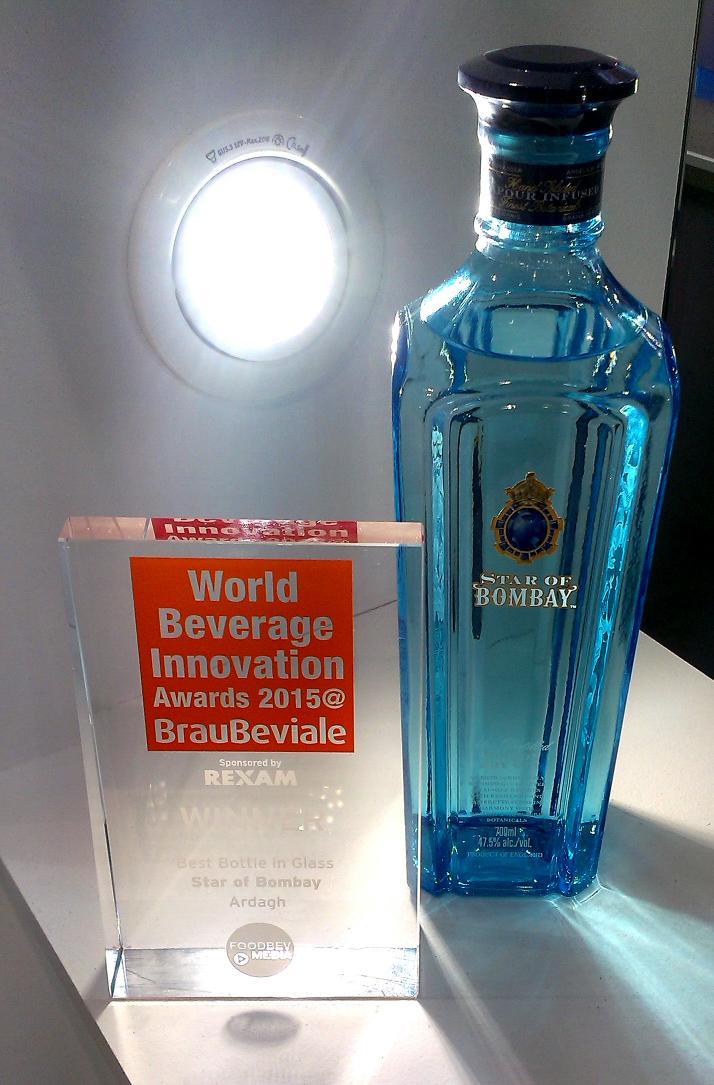 Ardagh CEO Niall Wall celebrates our award success with the stunning Star of Bombay - Best Bottle in Glass #WBIA15