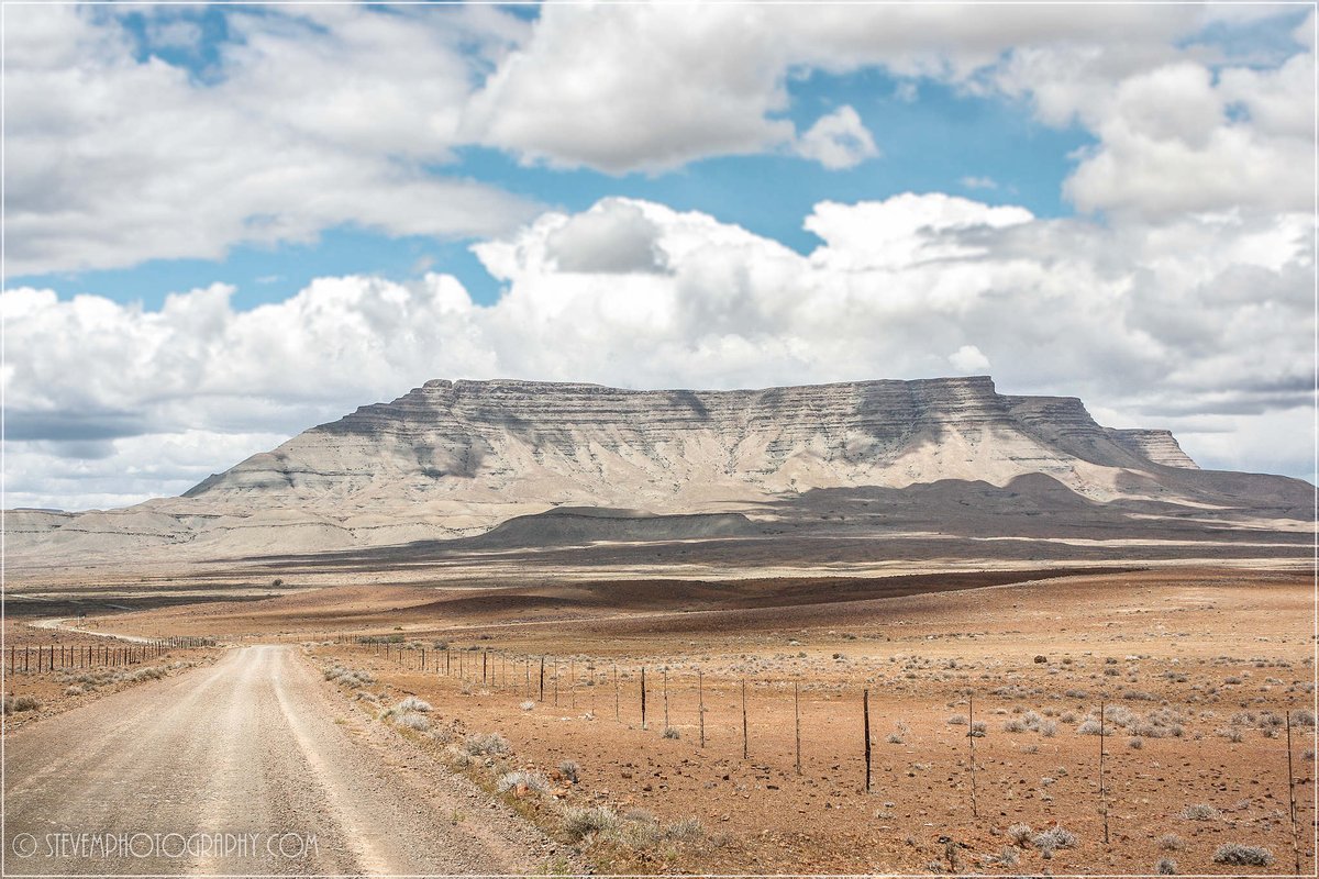 One of the very best gravel roads in the #tankwa #karoo #SouthAfrica #photography